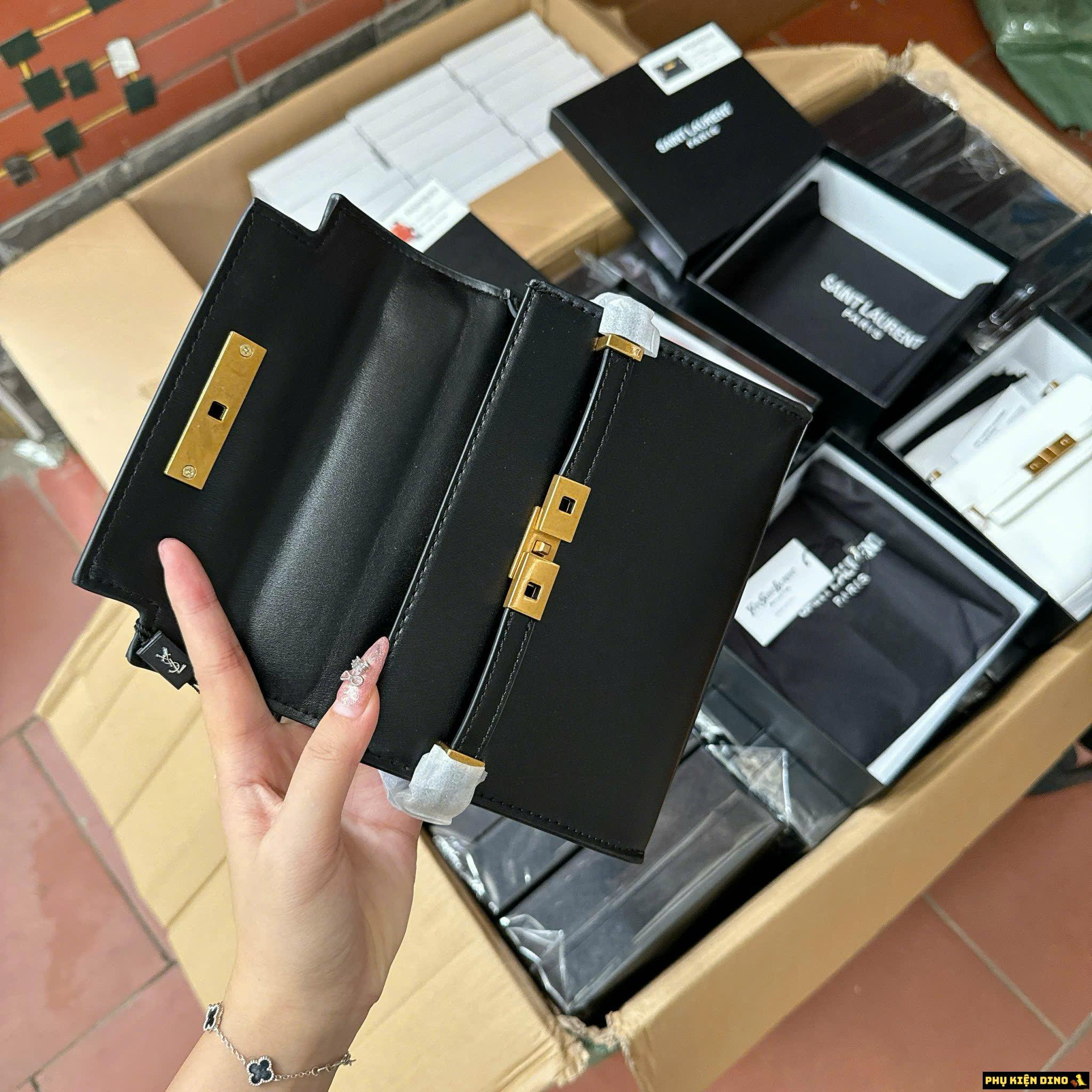 Túi YSL Saint Laurent Leather Manhattan Crossbody Màu Đen Da Lì Túi YSL Saint Laurent Leather Manhattan Crossbody Màu Đen Da Lì